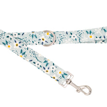 Load image into Gallery viewer, Mint Daisies Dog Leash
