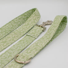 Load image into Gallery viewer, Sage Leafy Vines Dog Leash
